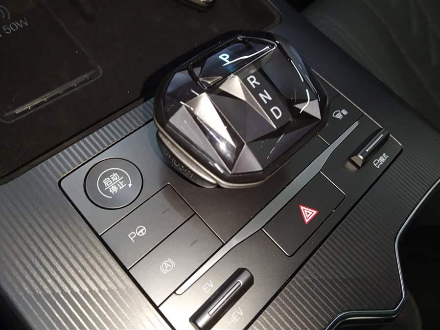 BYD SongL DM-i 2025 car image #17