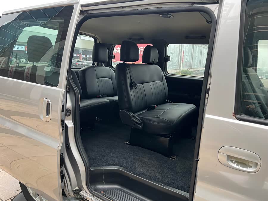 JAC 2013 #17 JAC 2013 car image #17