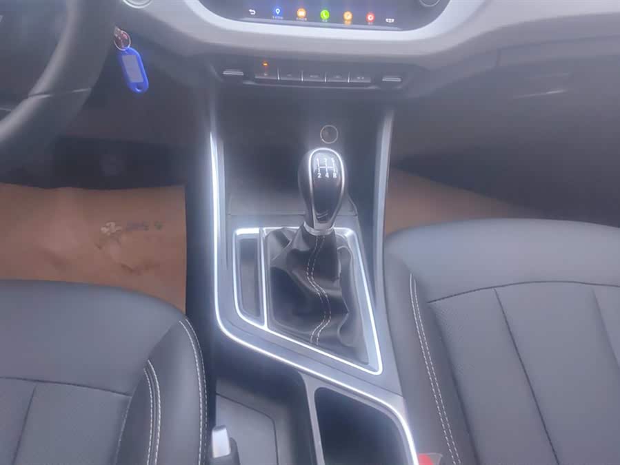 GEELY Vision X3 2021 car image #17