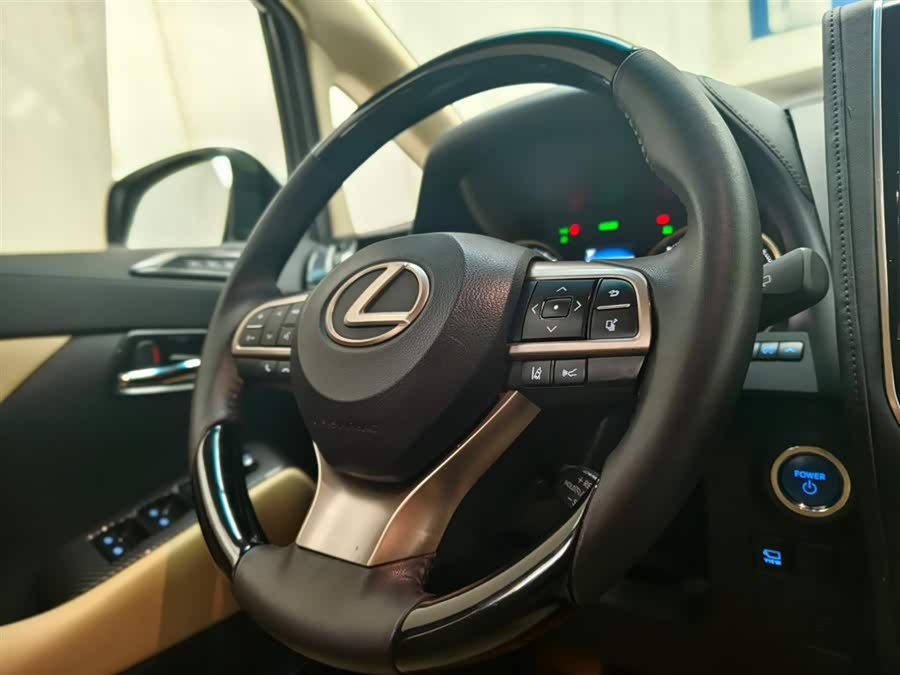 Toyota Vellfire 2020 car image #17