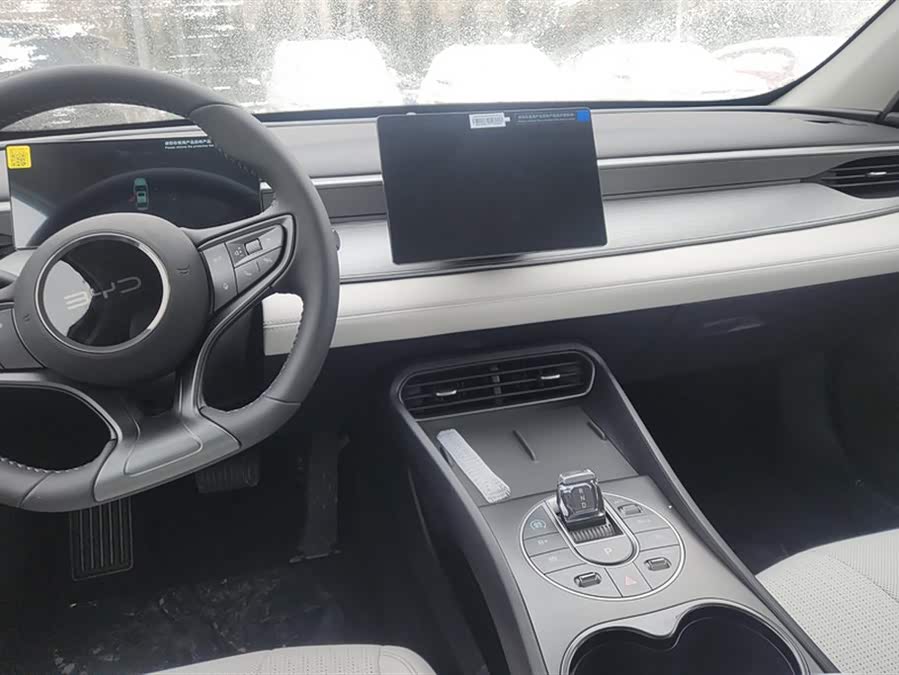 BYD Seal 05 DM-i 2025 car image #17