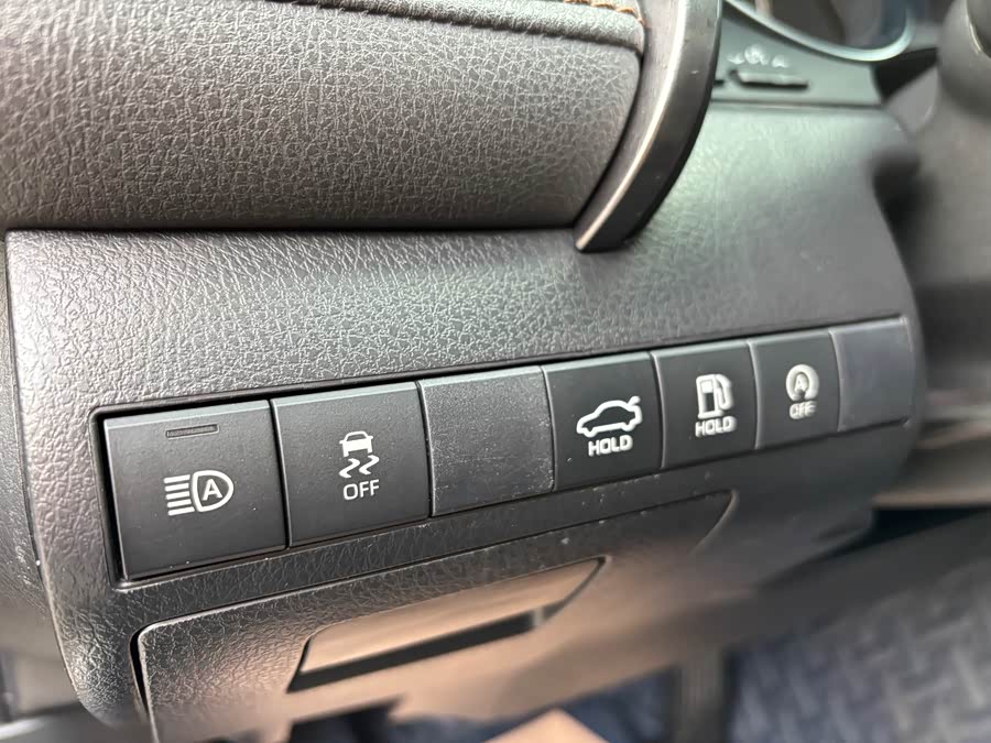 丰田 凯美瑞 2019 汽车图片 #17