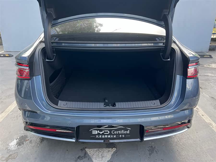 BYD Seal 07 DM-i 2025 car image #17