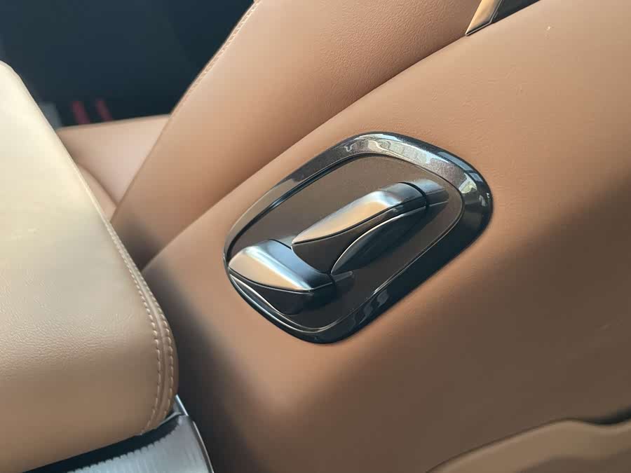 BYD HanL 2025 immagine di auto #17