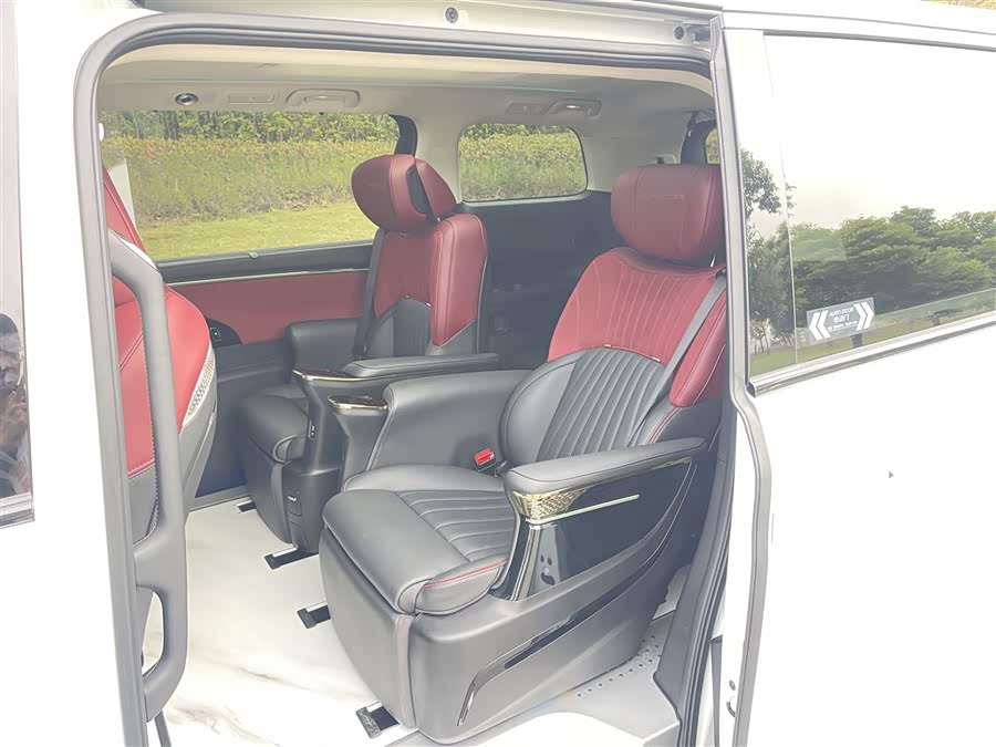 GAC Trumpchi E9 2023 изображение автомобиля #17