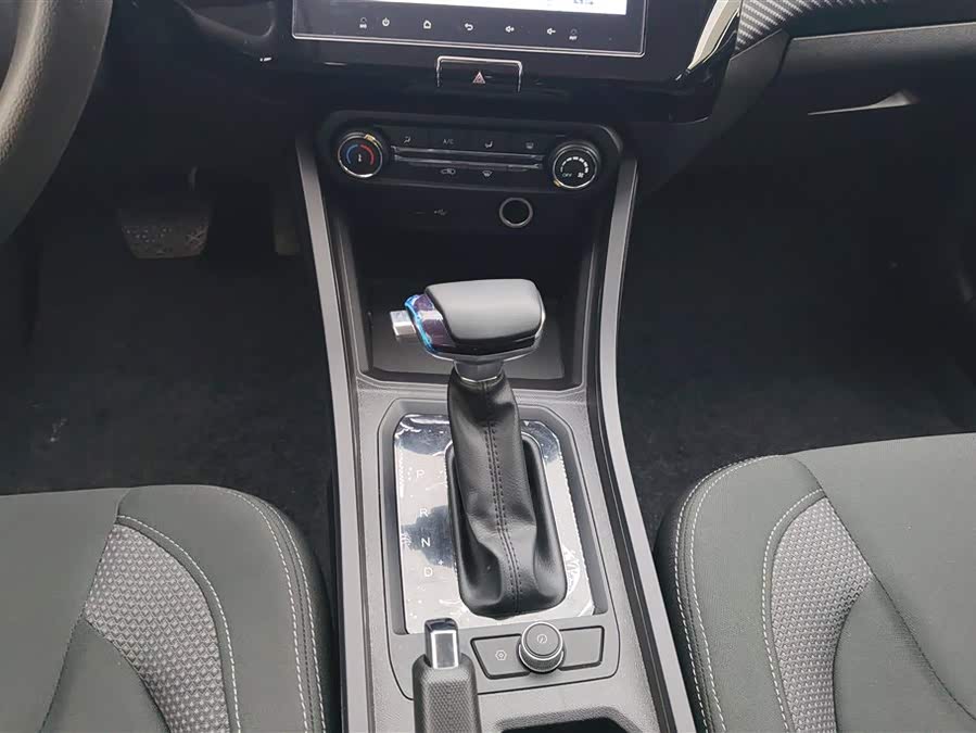 Chery Tiggo 3x 2024 car image #17