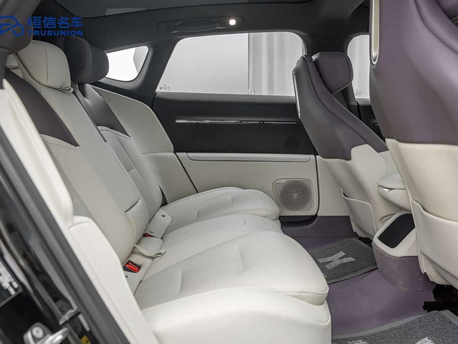 Avatr 12 2024 car image #17
