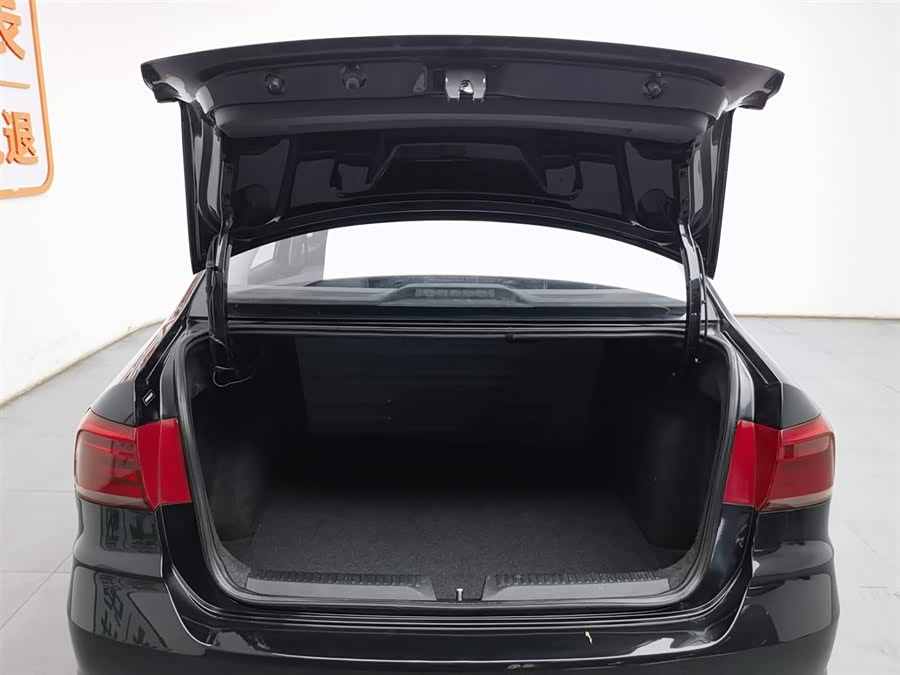 Volkswagen Santana 2014 immagine di auto #17