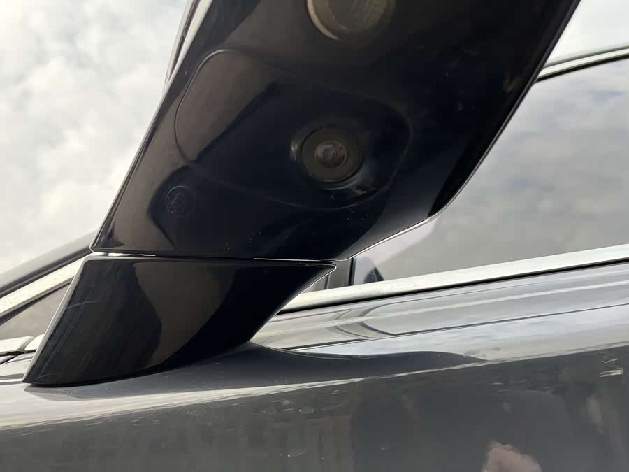 BYD Tang 2019 car image #17