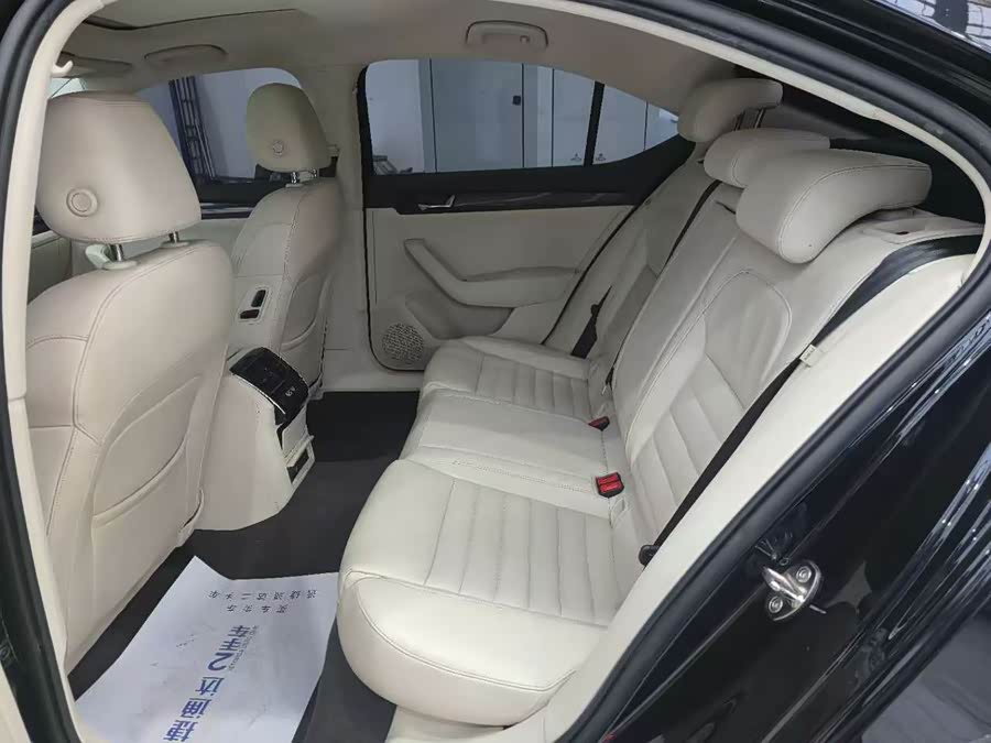 Skoda Superb 2016 car image #17