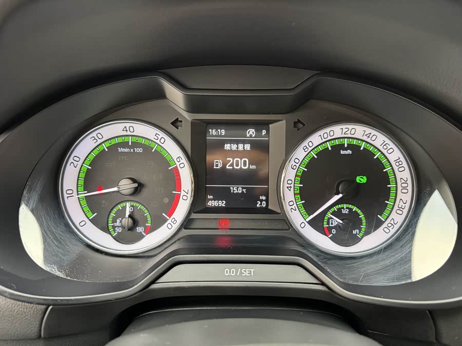 Skoda Octavia 2019 car image #17