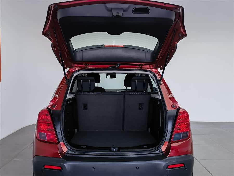 Chevrolet Tracker 2016 car image #17