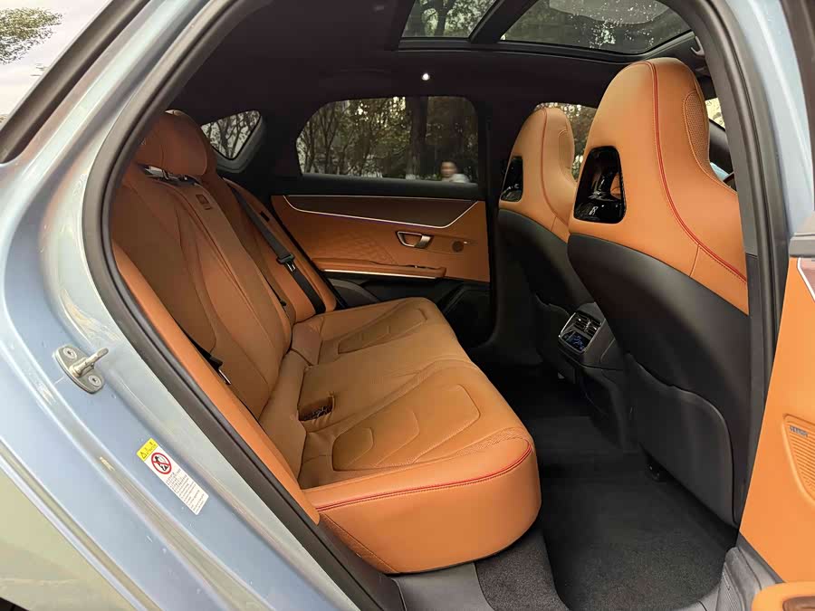 BYD Han 2023 car image #17
