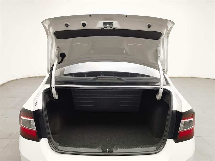 斯柯达 昕锐 2017 汽车图片 #17