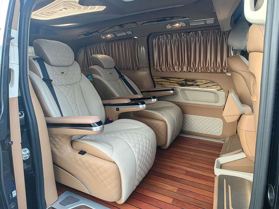 Mercedes-Benz V Class 2020 #17 Mercedes-Benz V Class 2020 car image #17