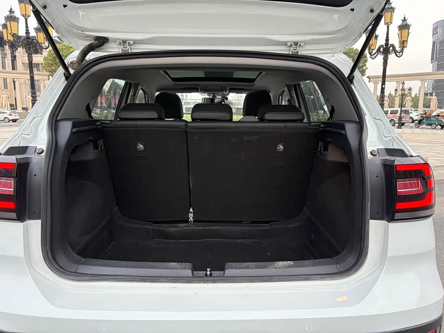 Volkswagen Tacqua 2023 #17 Volkswagen Tacqua 2023 car image #17