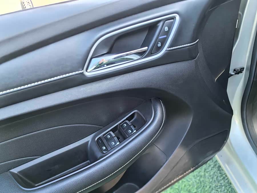 Roewe Ei5 2018 imagem de carro #17