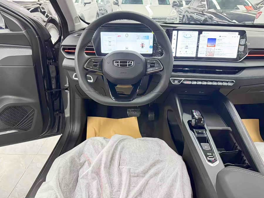 GEELY Binray 2025 car image #17