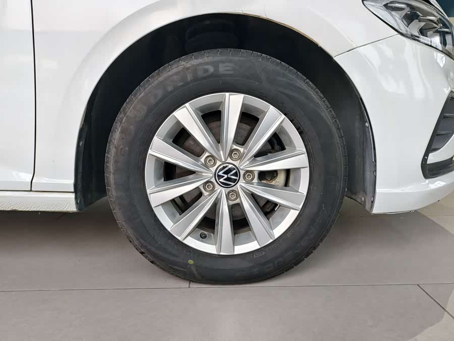 Volkswagen Lavida 2023 car image #17