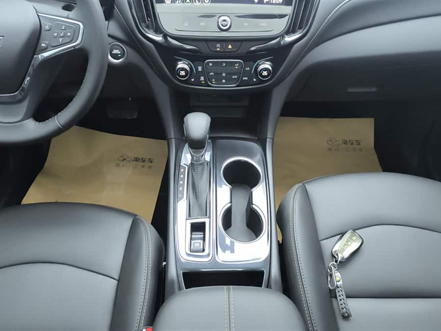 Chevrolet Equinox 2023 car image #17