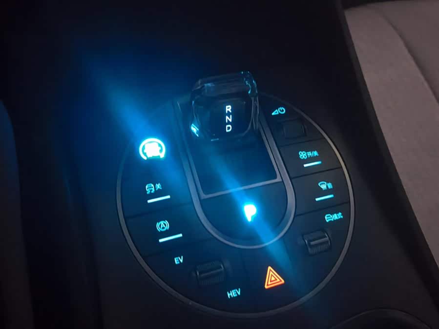 BYD Seal 05 DM-i 2025 car image #17