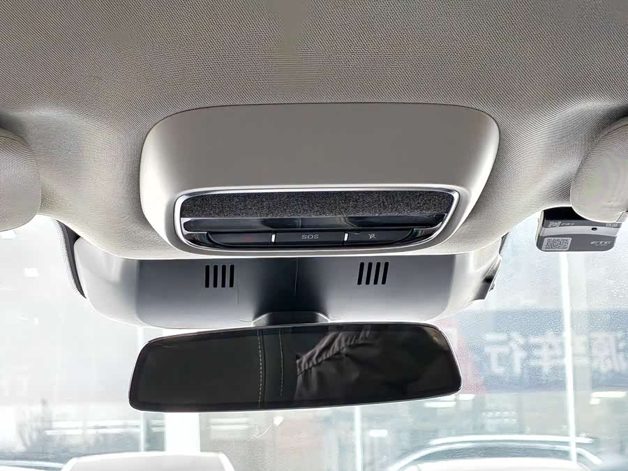 Xpeng G6 2024 صورة سيارة #17