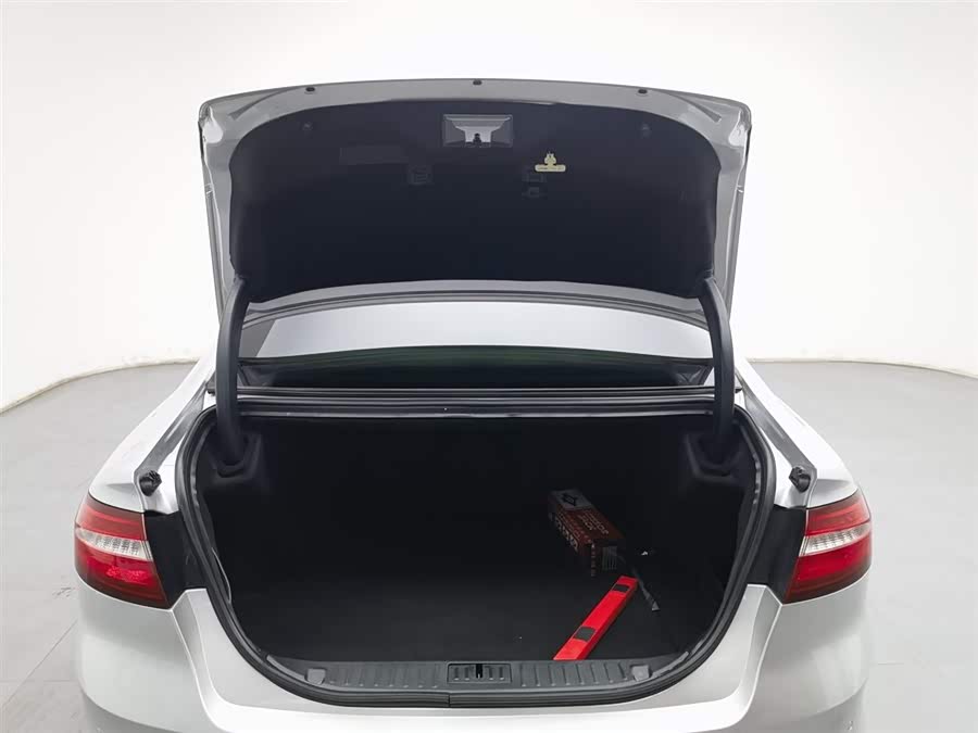 Ford Taurus 2017 car image #17