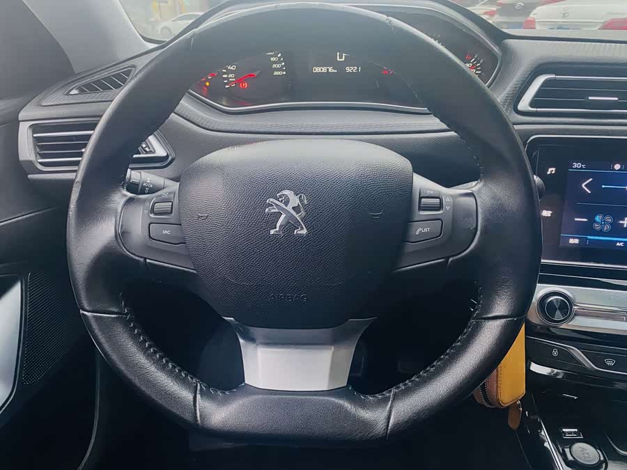 Peugeot 308 2017 #17 Peugeot 308 2017 car image #17