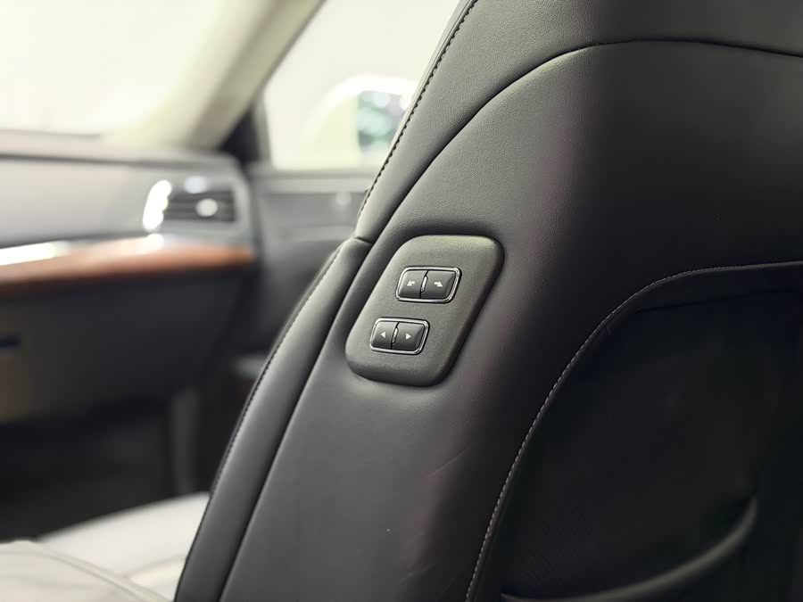 Ford Taurus 2017 car image #17