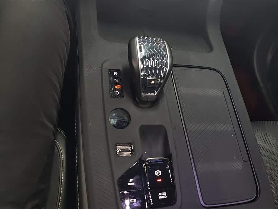 GAC Trumpchi ES9 2024 car image #17