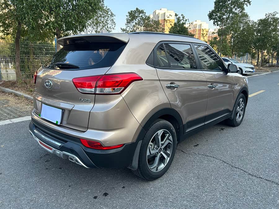 Hyundai ix25 2019 #17 Hyundai ix25 2019 car image #17