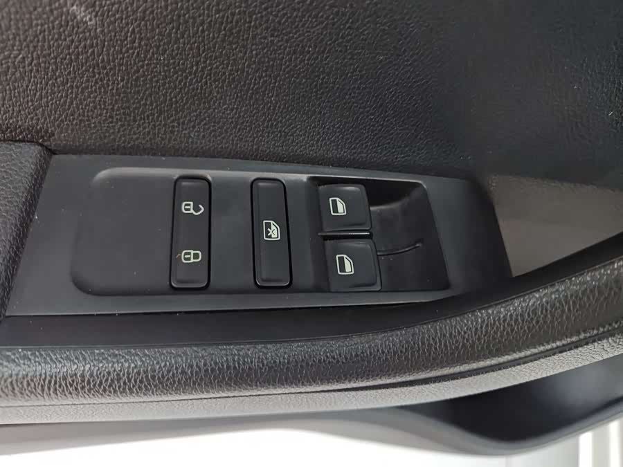 Skoda Fabia 2016 صورة سيارة #17