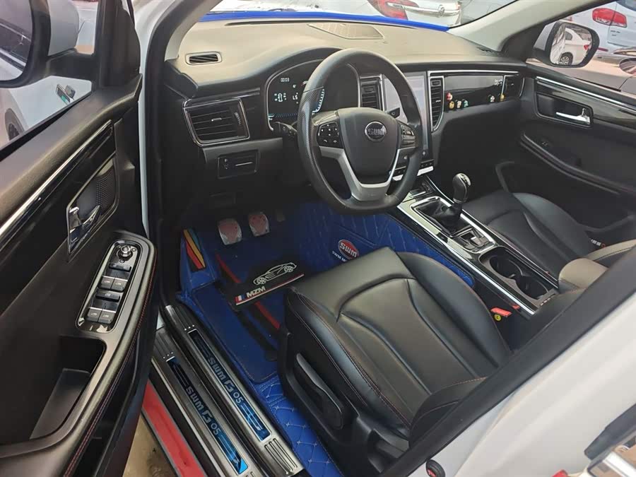 SWM斯威汽车 SWM斯威G05 2019 汽车图片 #17