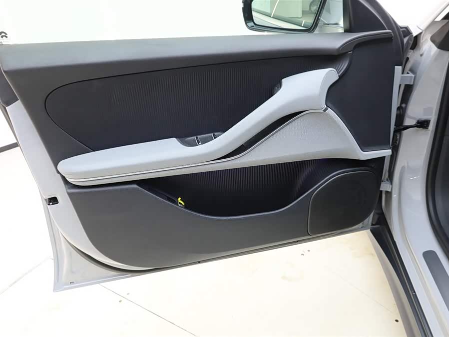 NIO ET5 2024 car image #17