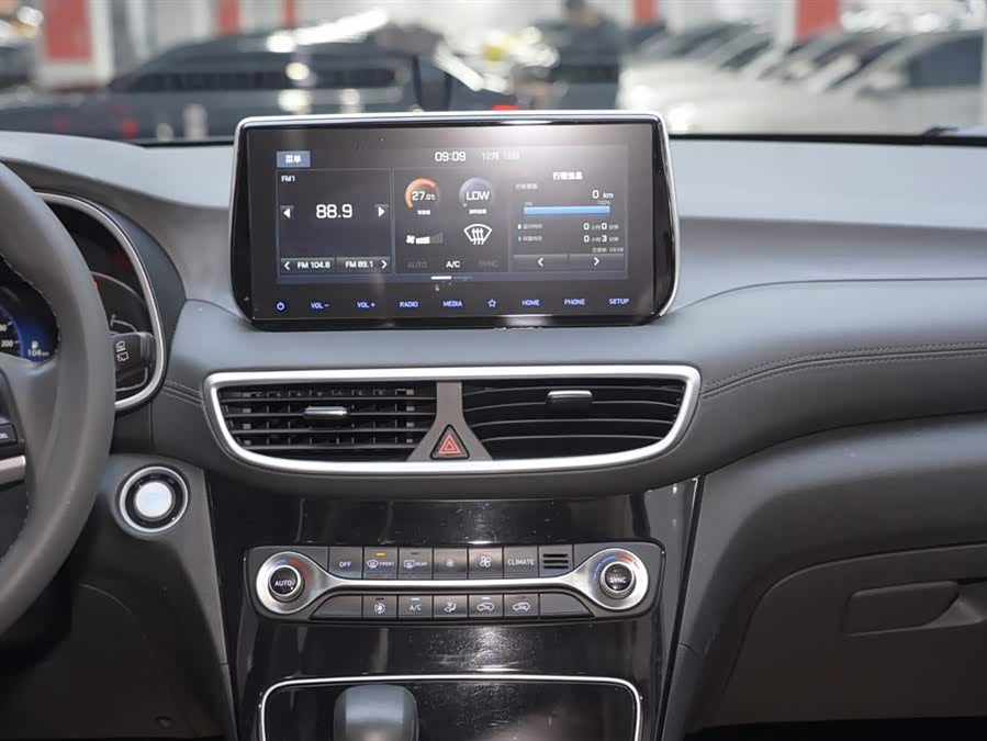 Hyundai Tucson 2021 car image #17