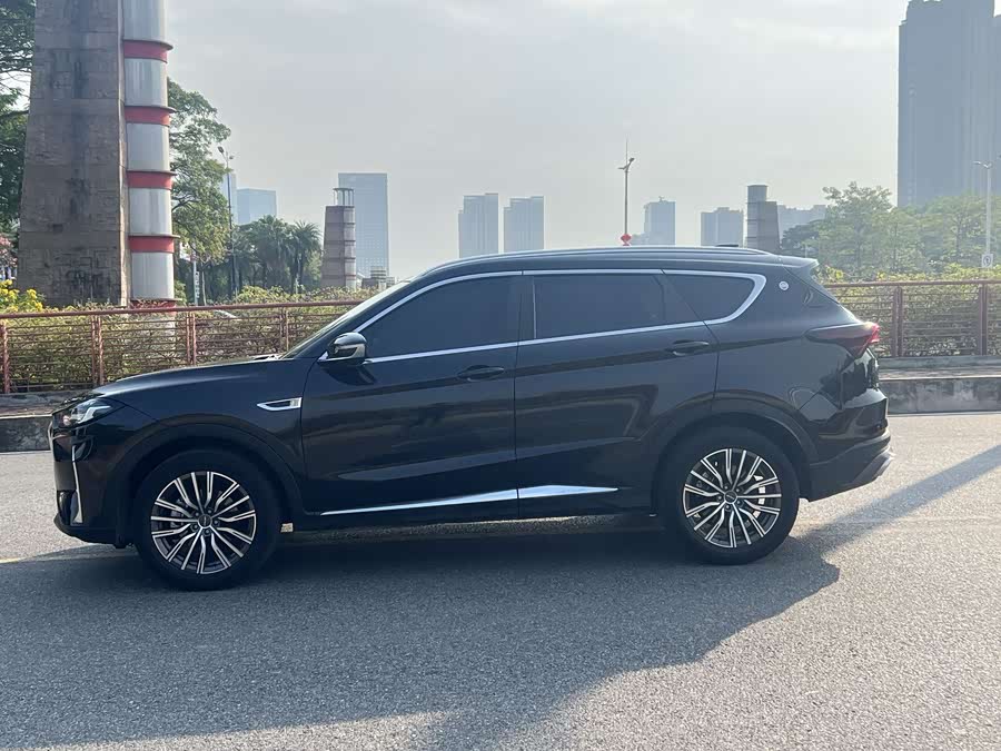 Jetour X70 PLUS 2023 car image #17