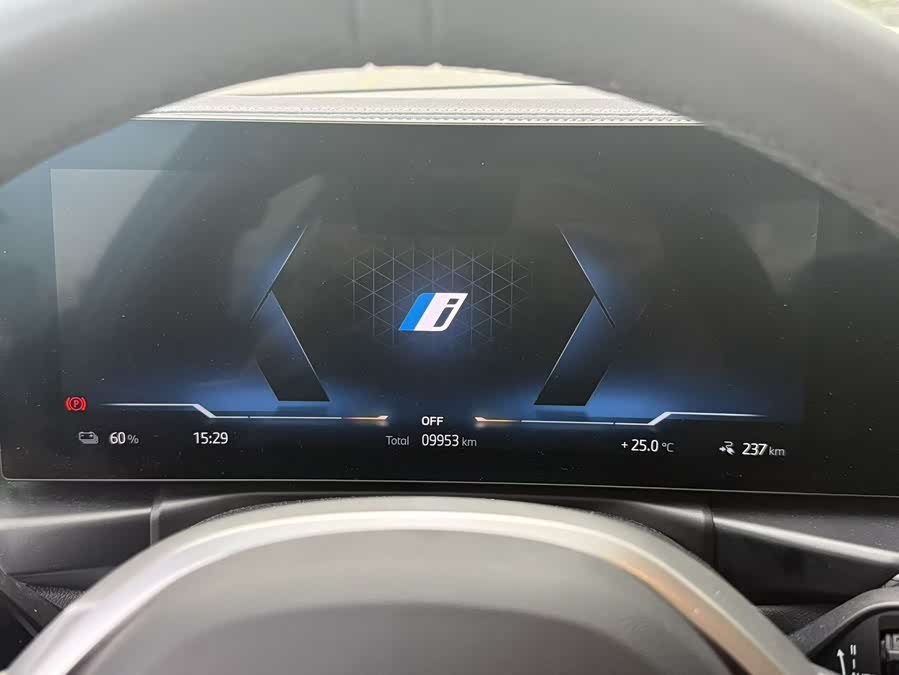 BMW i3 2024 car image #17