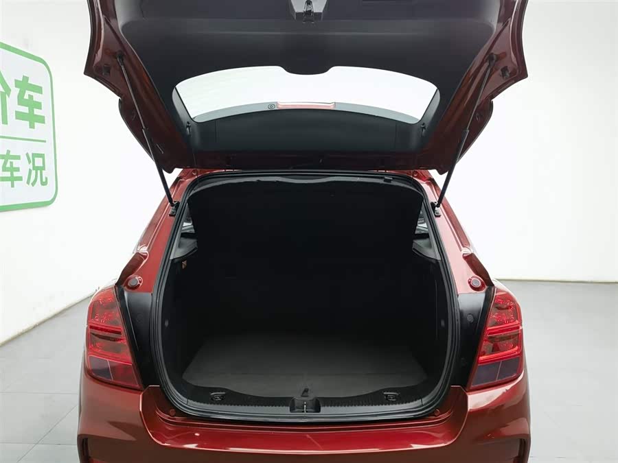 Chevrolet Tracker 2019 car image #17