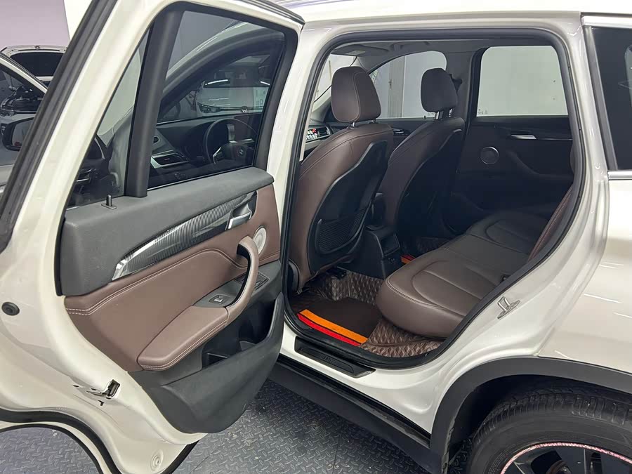 BMW X1 2021 car image #17
