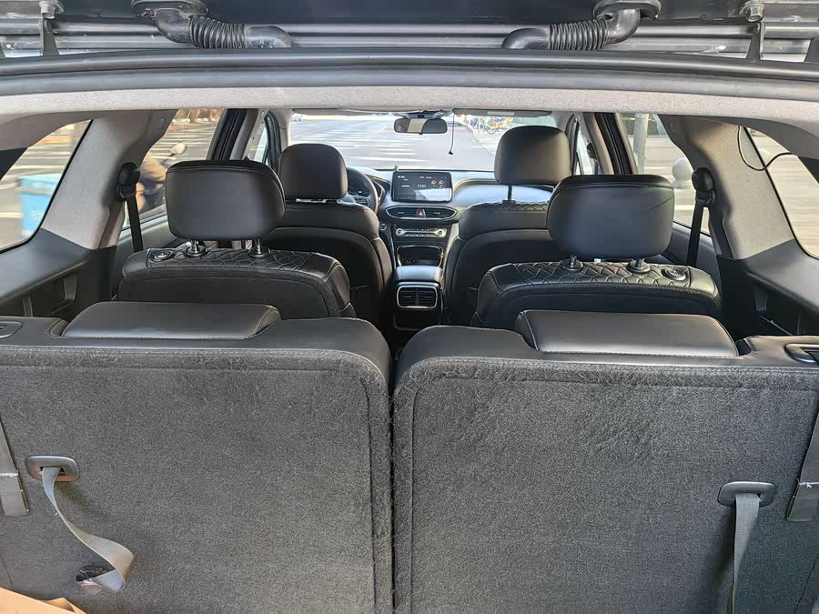 Hyundai Santa Fe 2019 #17 Hyundai Santa Fe 2019 car image #17