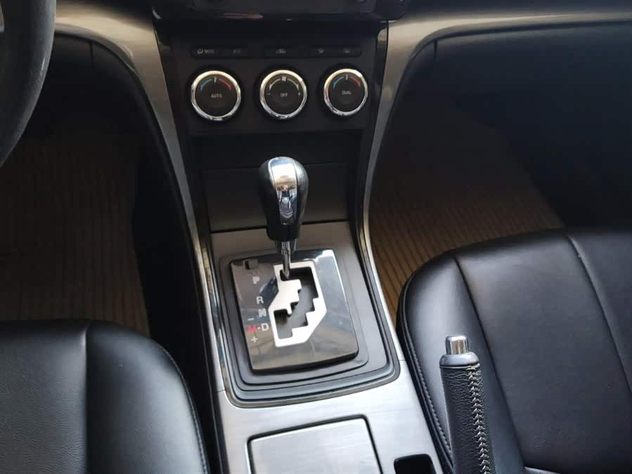 Mazda 6 Atenza 2014 car image #17