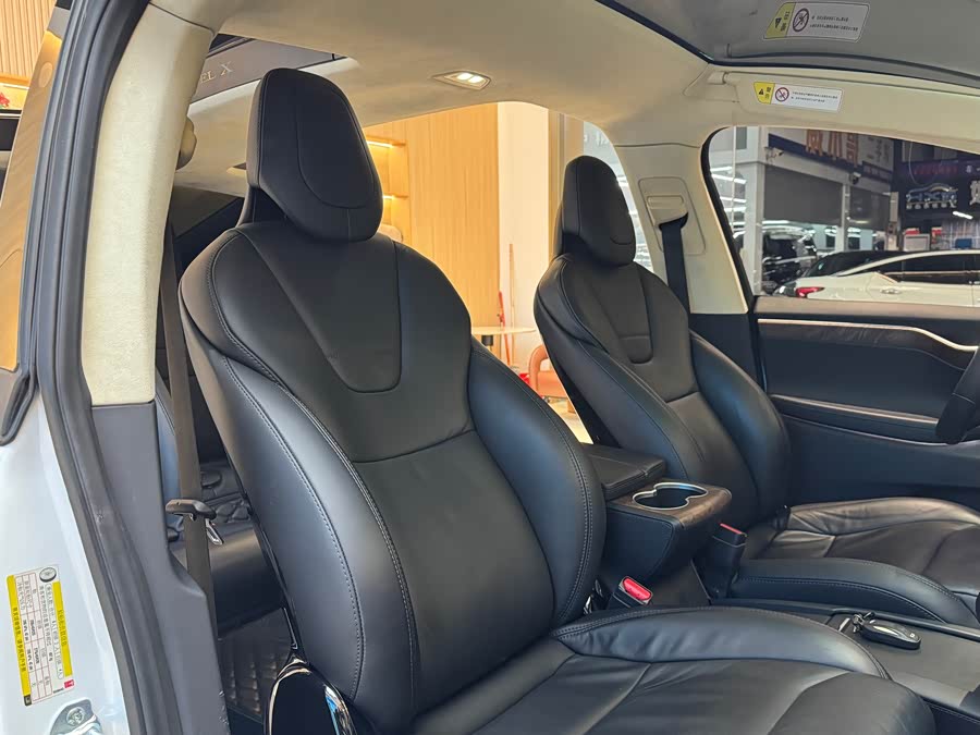 特斯拉 Model X 2017 汽车图片 #17