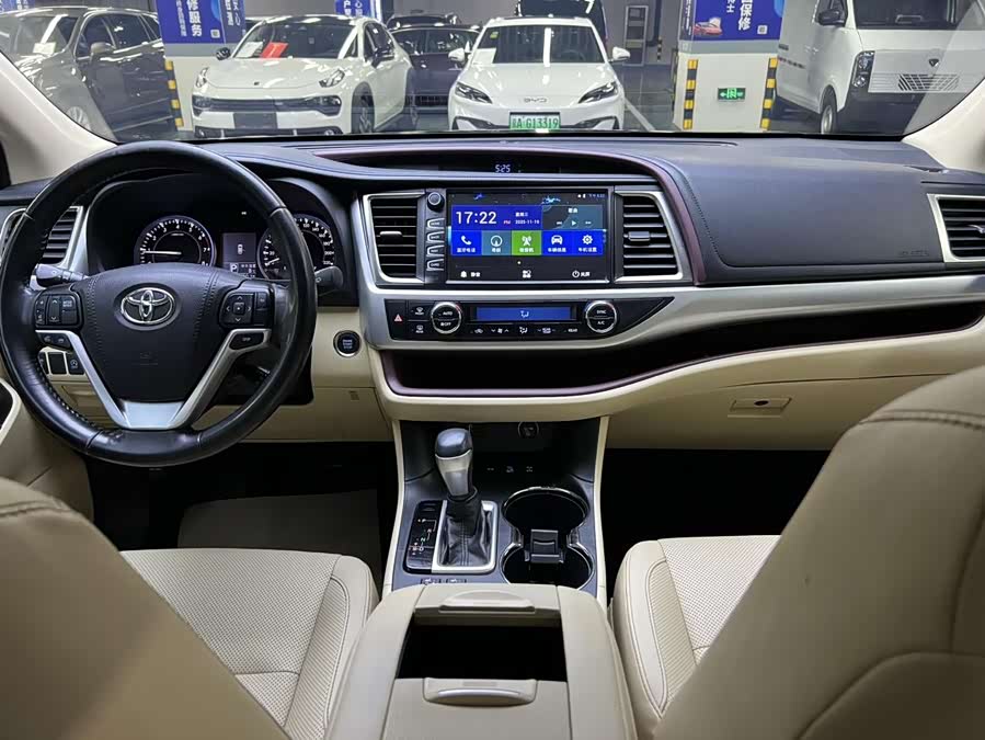 Toyota Highlander 2017 #17 Toyota Highlander 2017 car image #17