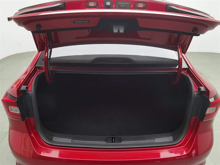 Roewe i5 2019 car image #17