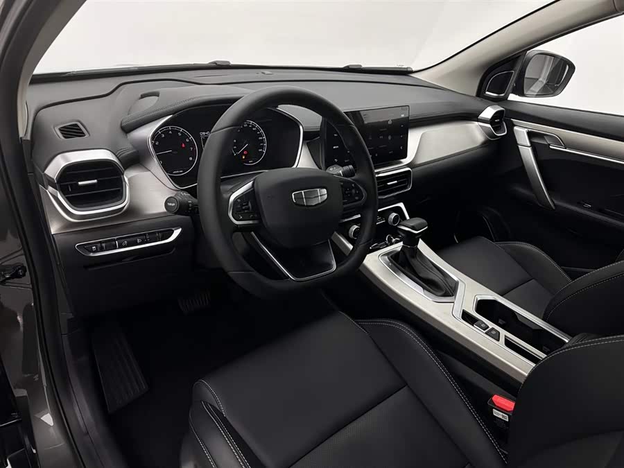 GEELY Coolray 2025 car image #17