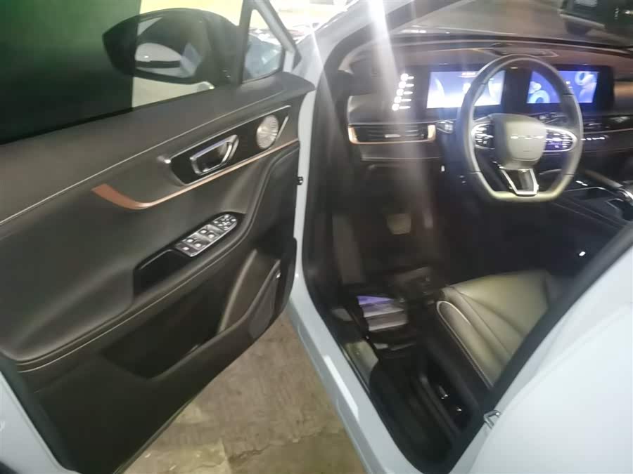 Chery Omoda 2022 car image #17