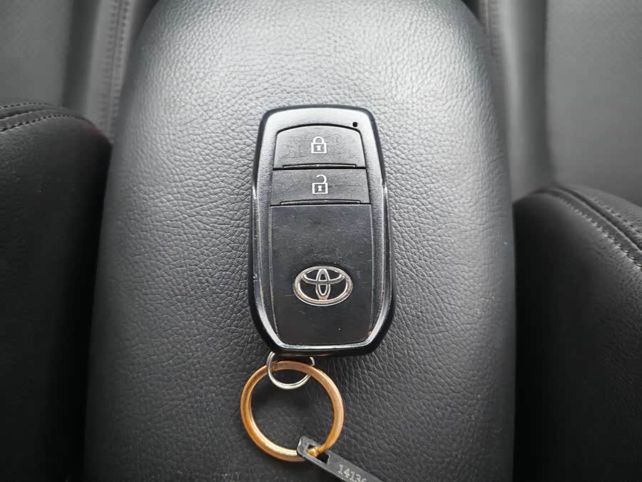 Toyota Corolla Cross 2023 car image #17