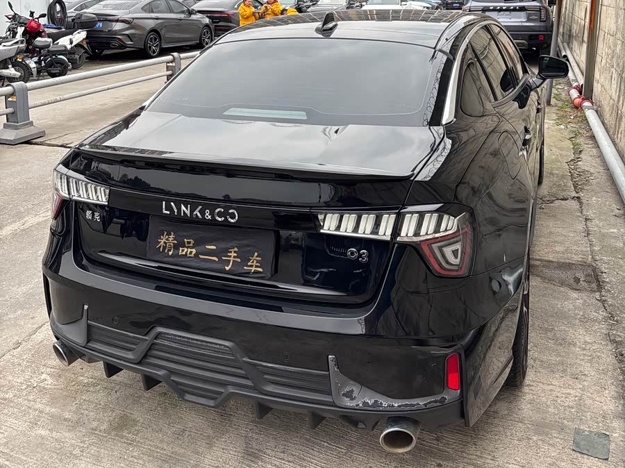Lynk & Co 03 2019 car image #17