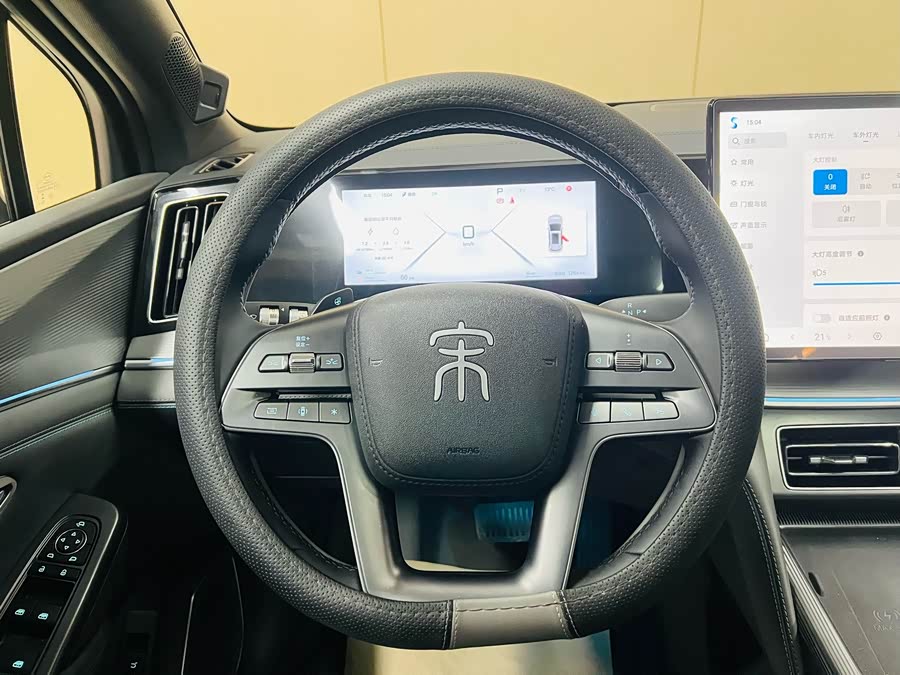 BYD SongL DM-i 2025 car image #17