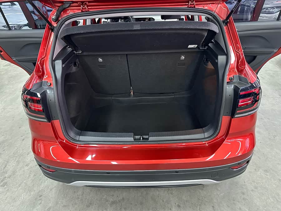 Volkswagen Tacqua 2021 car image #17